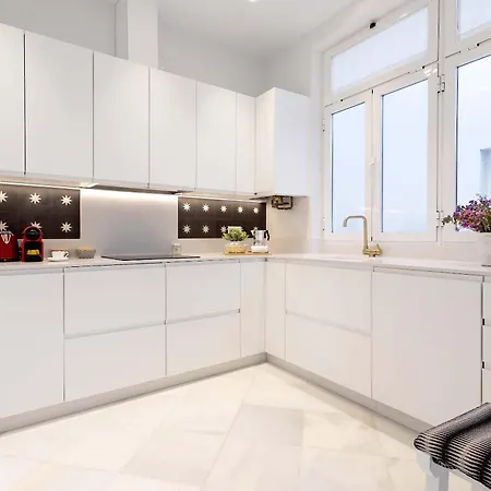 Genteel Paseo Maritimo Appartement
